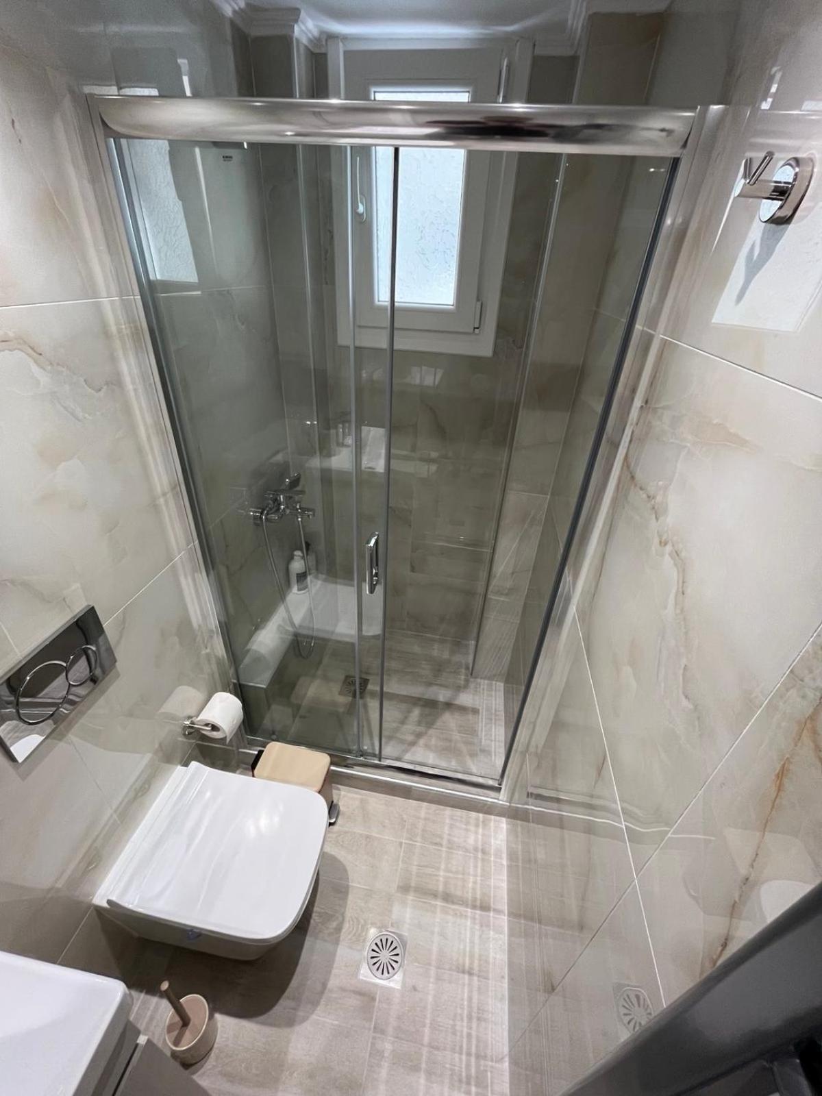 Urban Rotonda Retreat In The City Center! سالونيك المظهر الخارجي الصورة