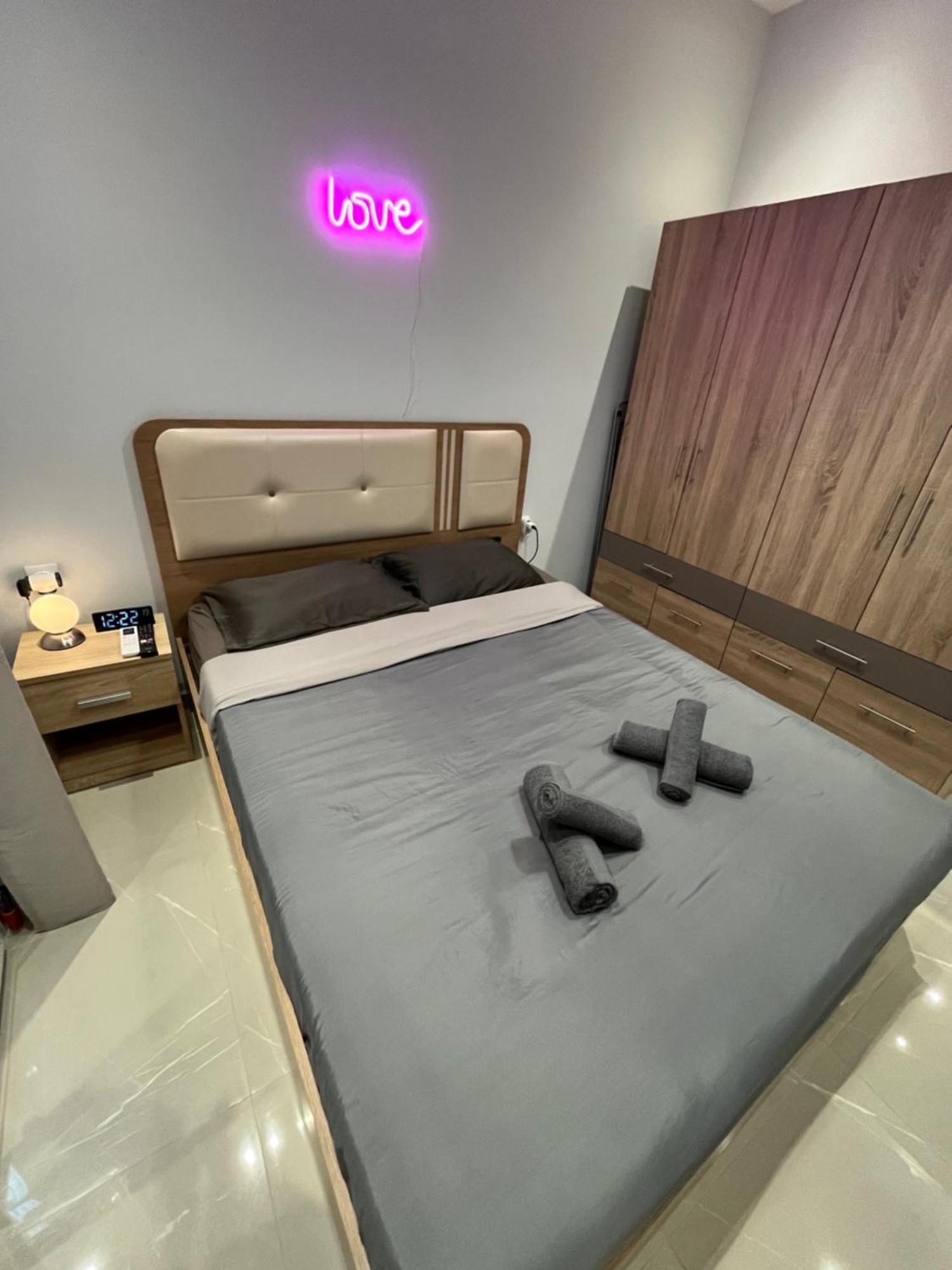 Urban Rotonda Retreat In The City Center! سالونيك المظهر الخارجي الصورة